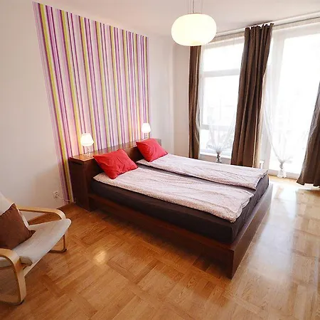 Apartment Apartment4you Plac Bankowy Warsaw