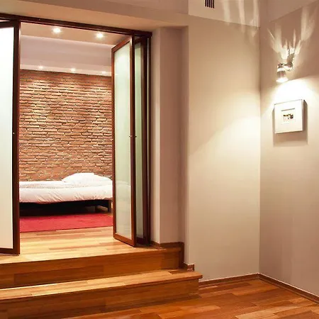 Apartment4you Plac Bankowy * Warsaw